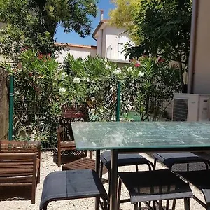 Appartement Rue Calme, Proche Centre, Orange (Vaucluse)