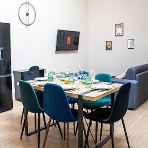 Appartement L'elegant Climatise A 300m Du Theatre Antique, Orange (Vaucluse)